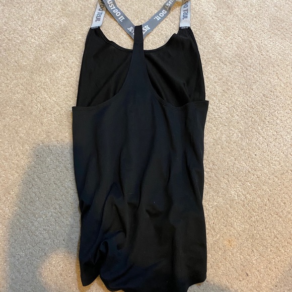 Nike top - Picture 2 of 2